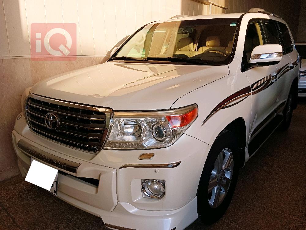 تويوتا لاندكروزر